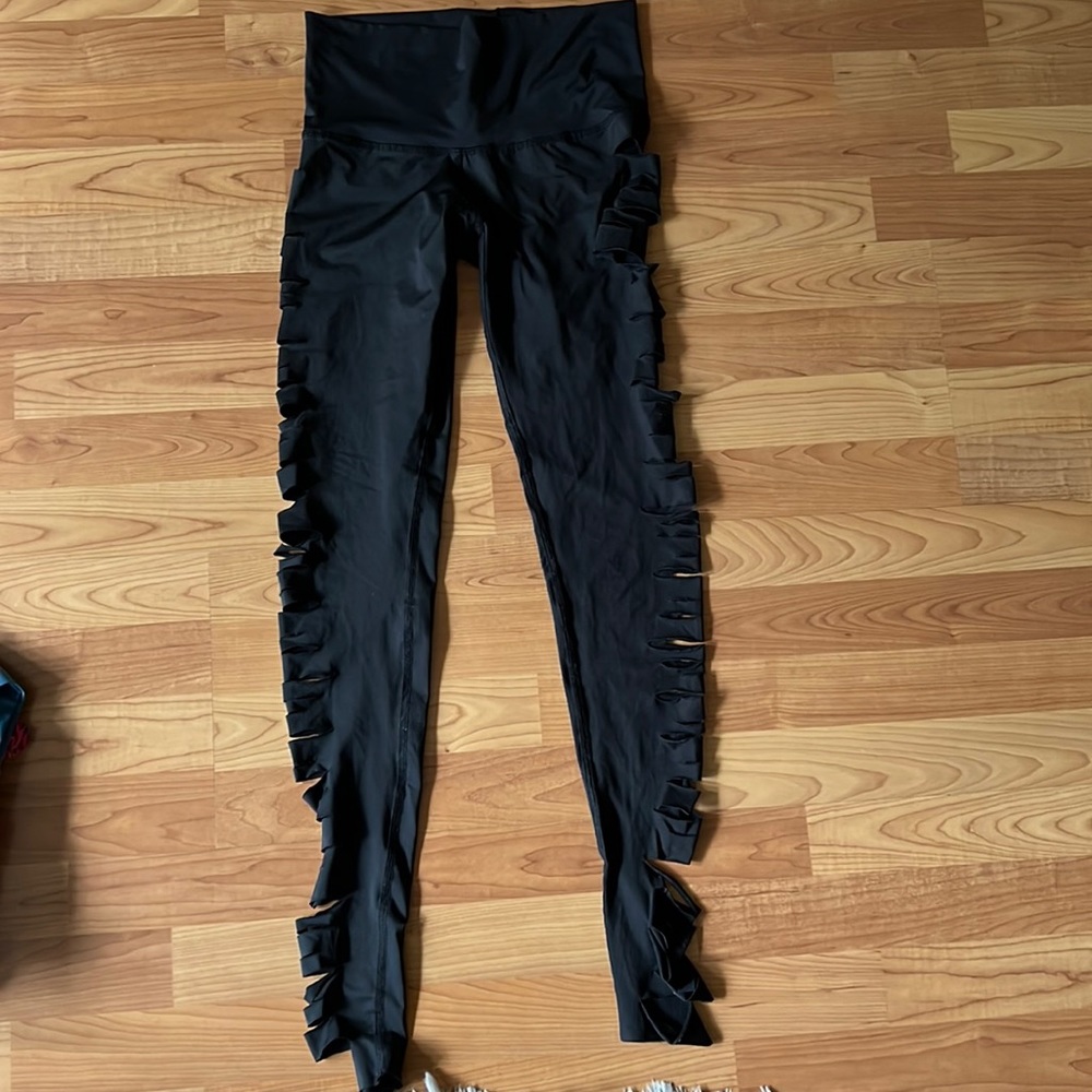 teeki black leggings